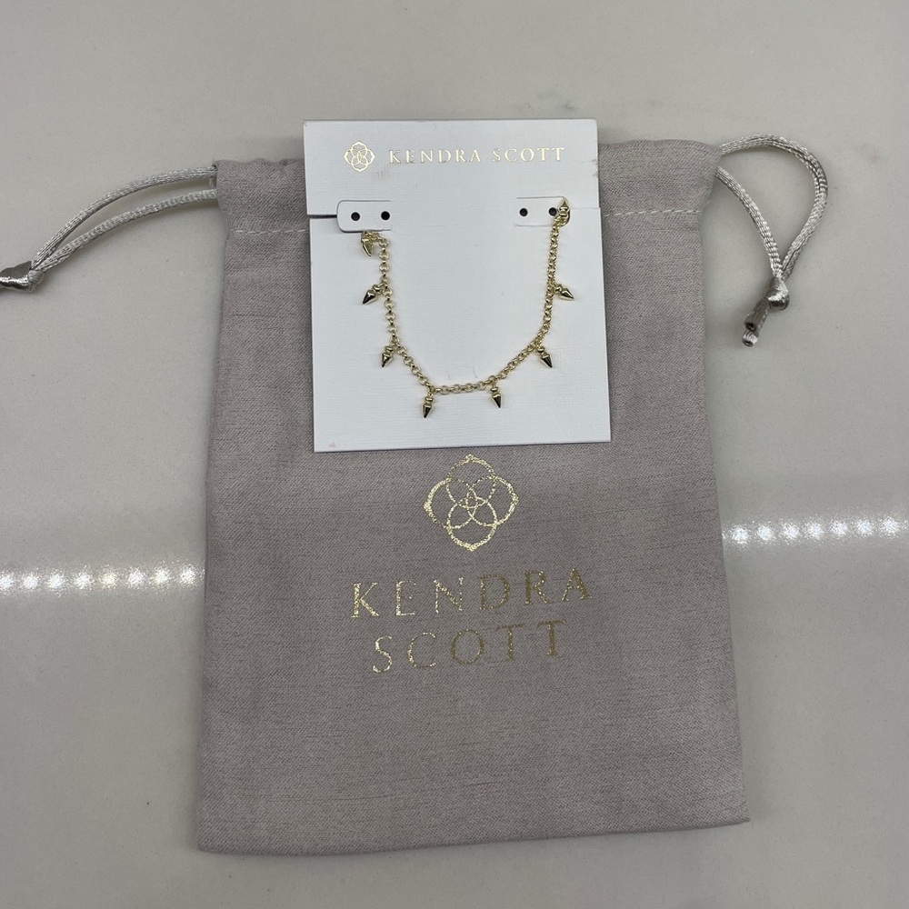 Kendra Scott Addison necklace in gold